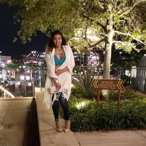 Meet your Posher, Daniela